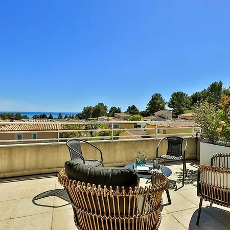 Villa Jolie Avec Piscine Et Vue - Oasis