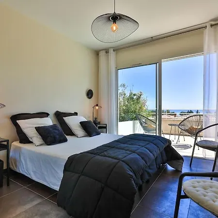 Jolie Avec Piscine Et Vue - Oasis Villa