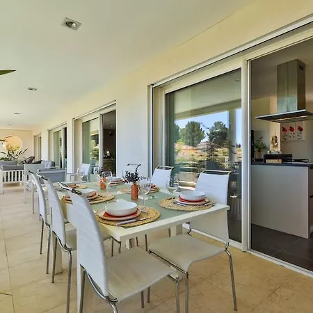 Villa Jolie Avec Piscine Et Vue - Oasis *